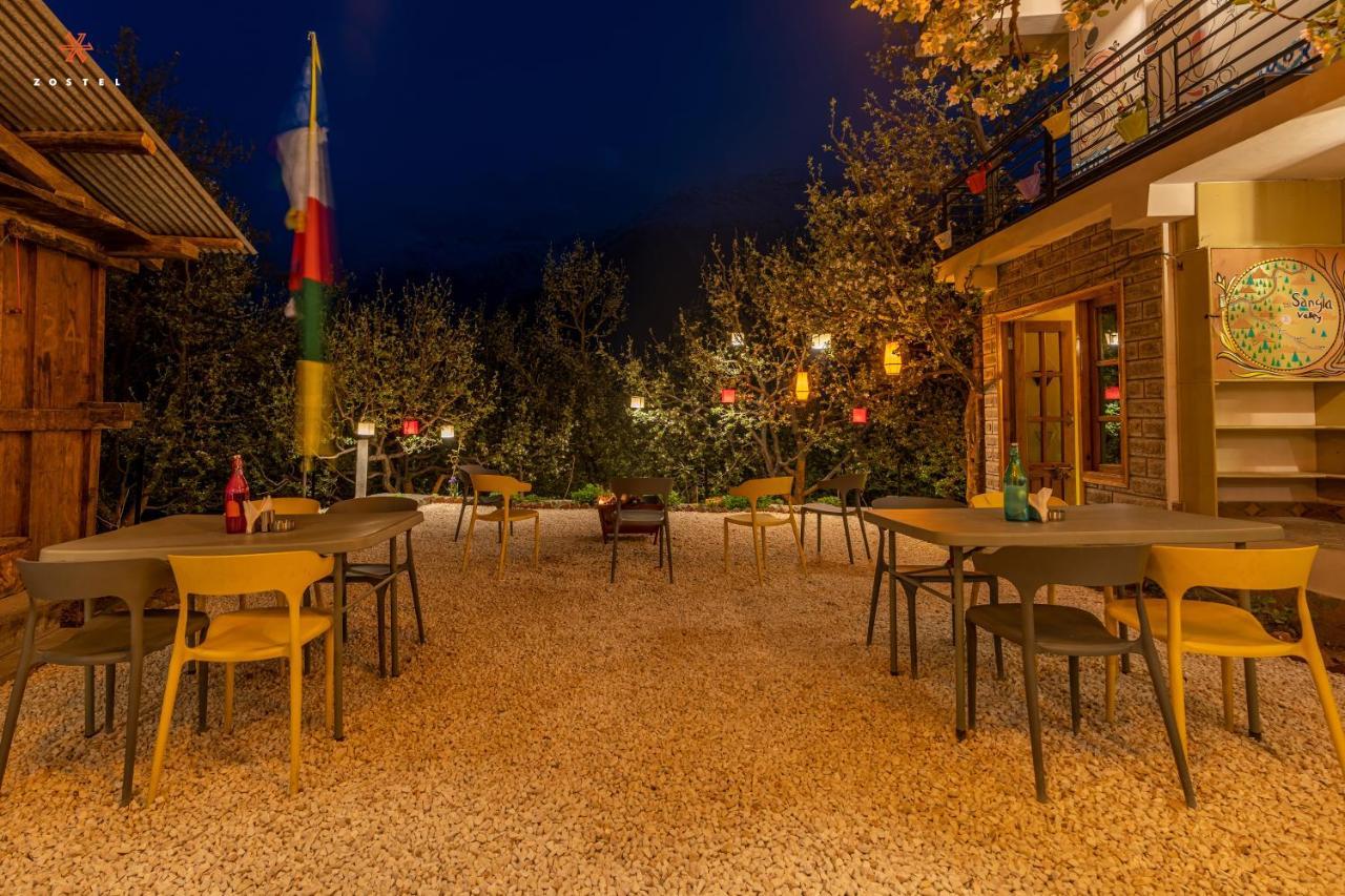 Zostel Sangla Hostel Екстериор снимка